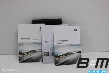Instructieboekjes Duits VW Passat B8 beschikbaar voor biedingen