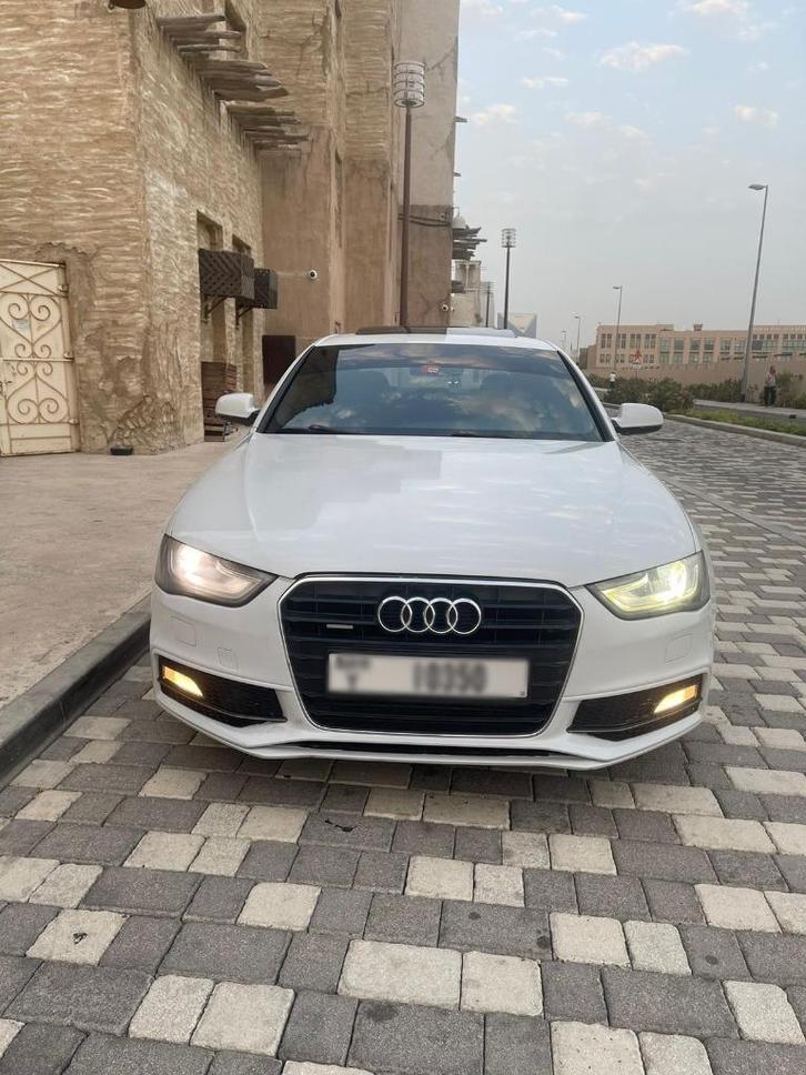 Audi A4 2015 Quattro 125.000 km - GCC (Dubai) – Export, Auto's, Audi, Particulier, A4, 4x4, ABS, Adaptieve lichten, Airbags, Airconditioning