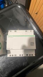 Schneider 63VA 12-24V, Hobby en Vrije tijd, Elektronica-componenten, Ophalen, Zo goed als nieuw
