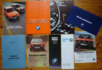 Lot BMW folders 1975 1976 beschikbaar voor biedingen
