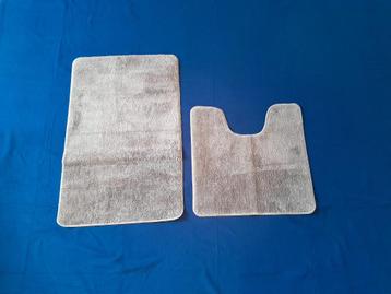 Set grijze antislipvloerkleden voor in badkamer (2) — nieuw beschikbaar voor biedingen
