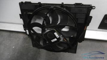 Koelvinhuis BMW 5 serie  528i aut.  F10-F11  17 41 8 642 161 beschikbaar voor biedingen