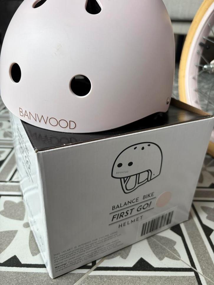 ! Nieuw ! Banwood fiets helm dusty rose, Fietsen en Brommers, Fietsaccessoires | Fietshelmen, Nieuw, Ophalen of Verzenden