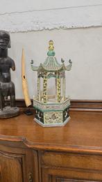 Pagode ancienne en porcelaine chinoise, Enlèvement