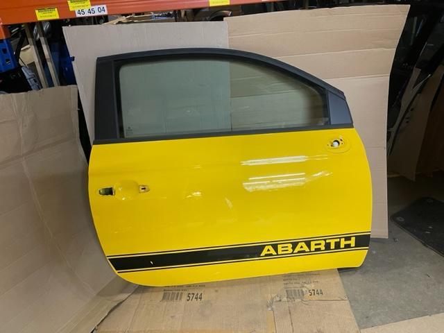 PORTE DROITE Geel Abarth 500 / 595 / 695 (01-2008/-), Autos : Pièces & Accessoires, Carrosserie & Tôlerie, Porte, Autres marques automobiles