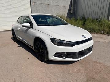 Vw Scirocco/1.4i /176000km// 2011// prête à immatriculé, Auto's, Volkswagen, Bedrijf, Handgeschakeld, Te koop, Parkeersensor