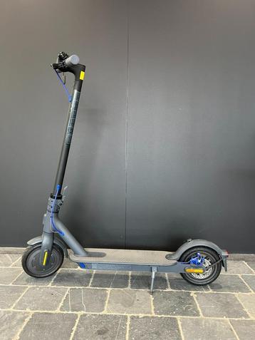 Xiaomi Mi Electric Scooter 3 Black beschikbaar voor biedingen