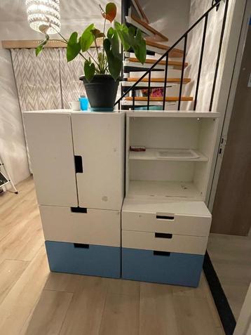 Kinder kast, opbergcombinatie beschikbaar voor biedingen