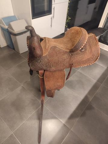 Western zadel   beschikbaar voor biedingen