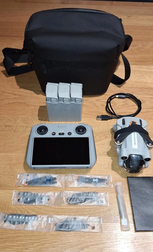 Dji mini 3 pro fly more combo, Audio, Tv en Foto, Drones, Zo goed als nieuw, Drone met camera, Ophalen