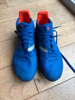 Chaussures de foot T38, Sport en Fitness, Voetbal, Ophalen, Zo goed als nieuw, Schoenen