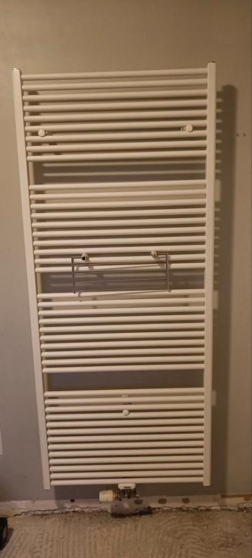 Vasco handdoekradiator 75 x 180 (1200W) beschikbaar voor biedingen