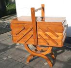 ⭐️ mid century boite couture en bois vernis pieds courbés, Enlèvement