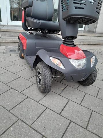 Nieuwe elektrische rolstoel Vermeiren CERES4 scootmobiel