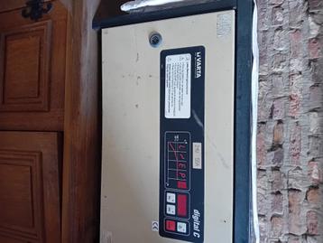 BATTERIJLADER VARTA 24V beschikbaar voor biedingen