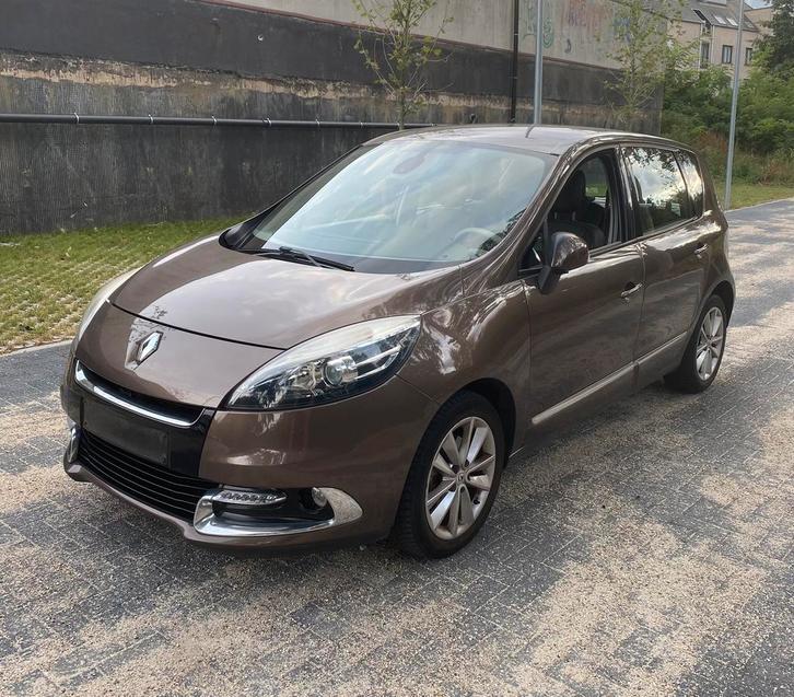 Renault Scenic 2013 • 1.5DIESEL • 151.000KM • EURO5, Auto's, Renault, Particulier, Scénic, Benzine, Euro 5, Monovolume, Handgeschakeld