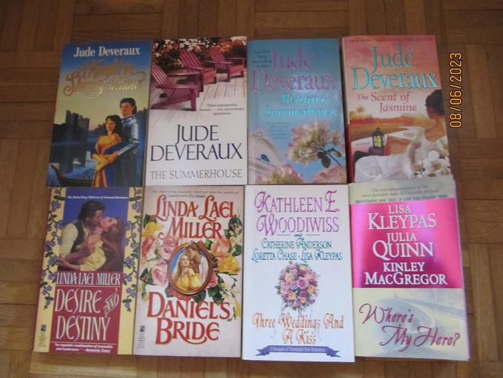 9 romantic books for 11, Livres, Romans, Comme neuf, Enlèvement ou Envoi
