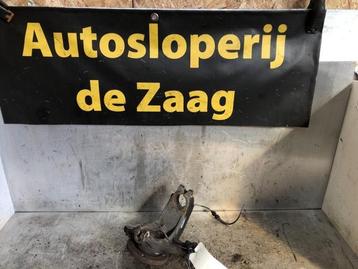 Fusee rechts-voor van een Peugeot 208 beschikbaar voor biedingen