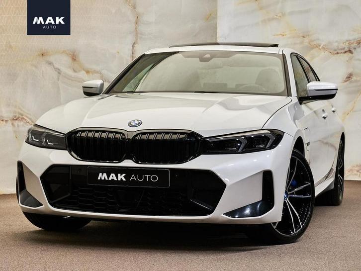 BMW 330 3-serie Limousine 330e xDrive M Sport Pro, M Stoelen, Auto's, BMW, Bedrijf, 3 Reeks, 4x4, ABS, Adaptieve lichten, Adaptive Cruise Control