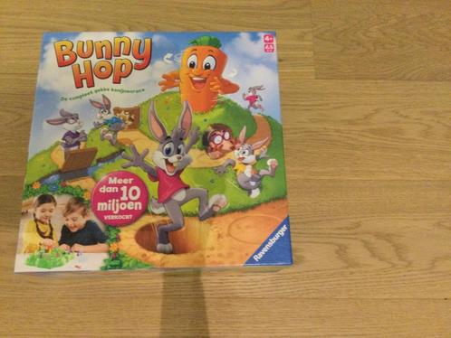 Ravensburger Bunny Hop gezelschapsspel, Hobby en Vrije tijd, Gezelschapsspellen | Bordspellen, Gebruikt, Een of twee spelers, Drie of vier spelers