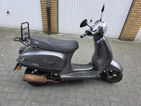 Brommer GTS Toscana EFI 50 cc, Fietsen en Brommers, Scooters | Overige merken, Gebruikt, Klasse A (25 km/u), Benzine, Ophalen