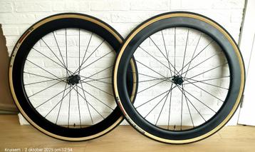 Carbon wielen 50mm beschikbaar voor biedingen