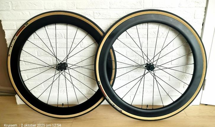 Carbon wielen 50mm, Fietsen en Brommers, Fietsaccessoires | Overige Fietsaccessoires, Zo goed als nieuw, Ophalen of Verzenden