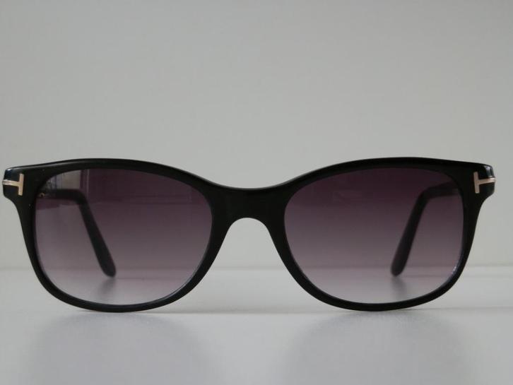 Tom Ford zonnebril. Unisex. TF5196., Handtassen en Accessoires, Zonnebrillen en Brillen | Dames, Zo goed als nieuw, Zonnebril