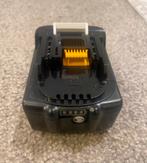18V accu makita 5.0 Ah, Doe-het-zelf en Bouw, Gereedschap | Machine-onderdelen en Toebehoren, Ophalen, Zo goed als nieuw