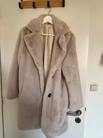 Te koop nep pelsen jas, Kleding | Dames, Ophalen, Nieuw, Maat 38/40 (M), Beige