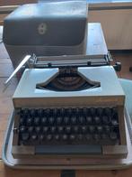 Machine a ecrire de 1970, Divers, Machines à écrire, Enlèvement, Utilisé