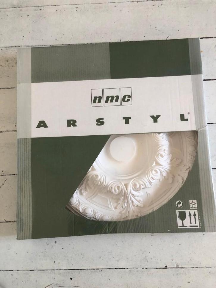 rozet plafond decoratie (nieuw), Huis en Inrichting, Woonaccessoires | Lijsten, Ophalen