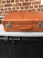 Ancienne valise, Utilisé