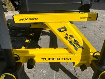 Viskist Tubertini HX300 met extra lade en hengelsteunen beschikbaar voor biedingen