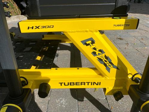 Viskist Tubertini HX300 met extra lade en hengelsteunen, Zakelijke goederen, Machines en Bouw | Liften, Steigers en Ladders, Ophalen