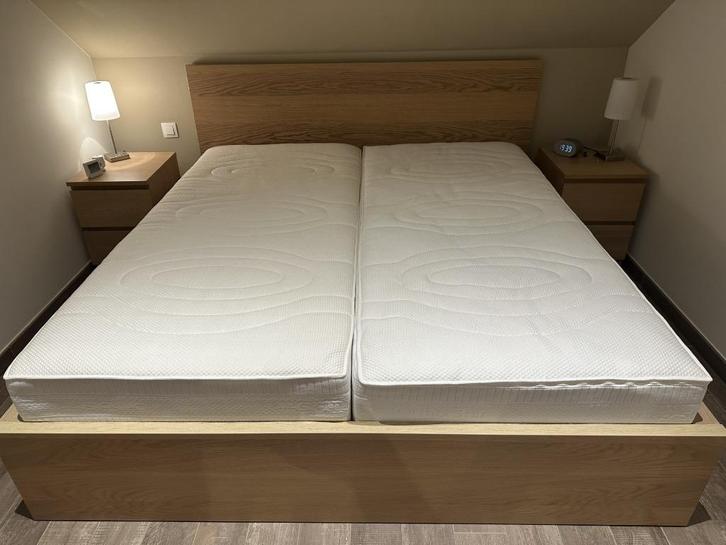 MALM (Ikea) Hoog bedframe, 180x200 cm, Huis en Inrichting, Slaapkamer | Bedden, Zo goed als nieuw, Tweepersoons, 180 cm, 200 cm