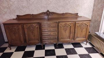 Buffetkast eikenhout Louis XV beschikbaar voor biedingen