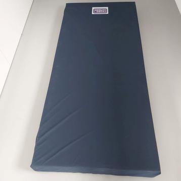 Matras voor zorgbed, drukverlagend en PU hoes beschikbaar voor biedingen