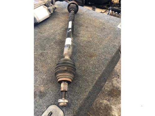 Aandrijfas rechts-voor van een Volkswagen Golf, Auto-onderdelen, Remmen en Aandrijving, Volkswagen, Gebruikt, 3 maanden garantie