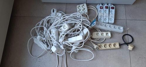 Verdeelstekker verdeeldoos stekkerdoos stekkerdozen verleng, Doe-het-zelf en Bouw, Elektriciteit en Kabels, Verzenden