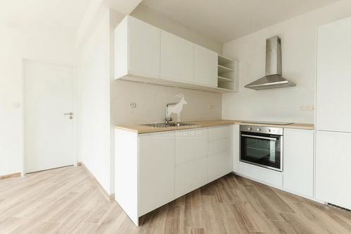 Appartement à louer à Charleroi, 2 chambres, Immo, Huizen te huur, Appartement