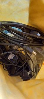 Adapters en USB kabels, Ophalen, Zo goed als nieuw