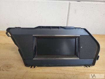 Mercedes GLK informatie navigatie  klein display A2048202697 beschikbaar voor biedingen