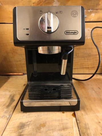 DeLonghi espressomachine beschikbaar voor biedingen