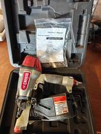 Nagelpistool op luchtdruk, Ophalen, Gebruikt