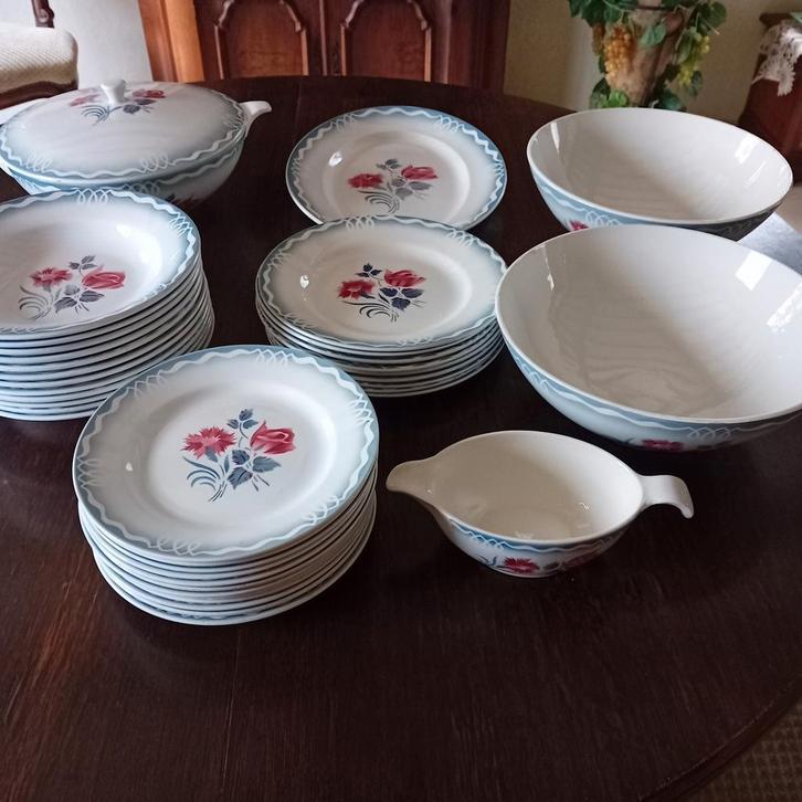Frans vintage servies jaren 1950 marinette digoin 38 stuks, Antiek en Kunst, Antiek | Servies compleet, Ophalen