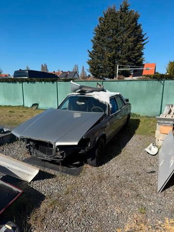 Mercedes w126 300se onderldelen of compleet  beschikbaar voor biedingen