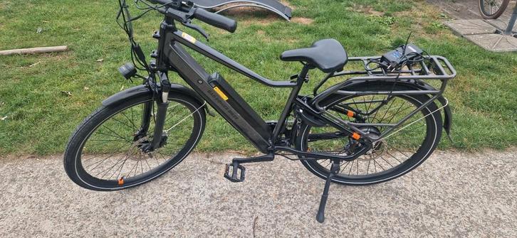 Sportieve elektrische fiets, Fietsen en Brommers, Elektrische fietsen, Zo goed als nieuw, Ophalen