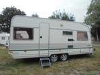 chateau finlandia 520,frigo,verwarming,vast wc,keuken,alu ve, Caravans en Kamperen, Chateau, Rondzit, Bedrijf, Vast bed