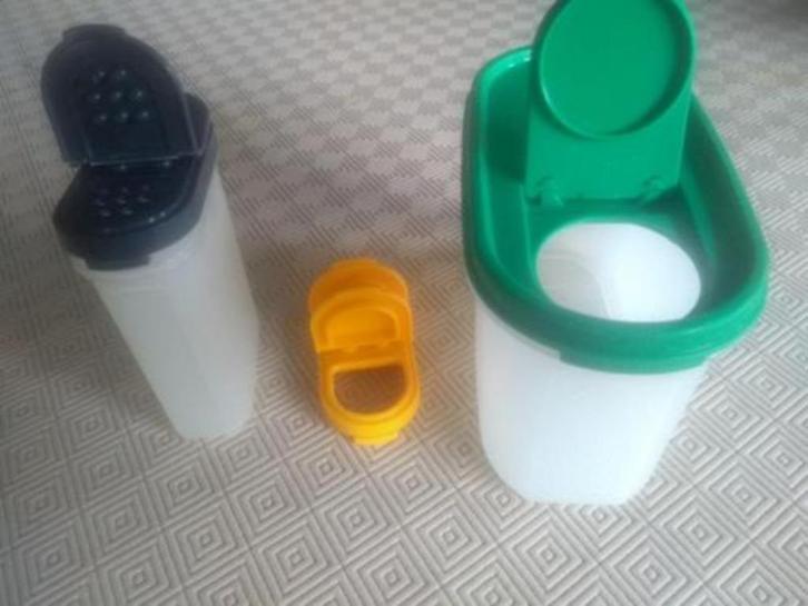Tupperware ruimtespaarders+shaker+ botervloot+dekselhouder, Huis en Inrichting, Keuken | Tupperware, Gebruikt, Ophalen of Verzenden